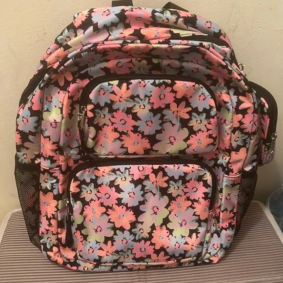 This bag comes with a load of brand new freshly bought school supplies for kids - Picture 1 of 1